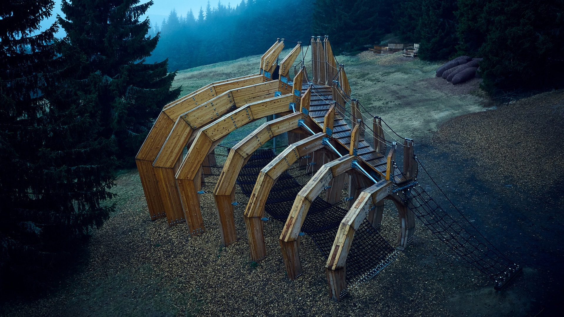 PlaYgrOuND is sCUlPTuRE